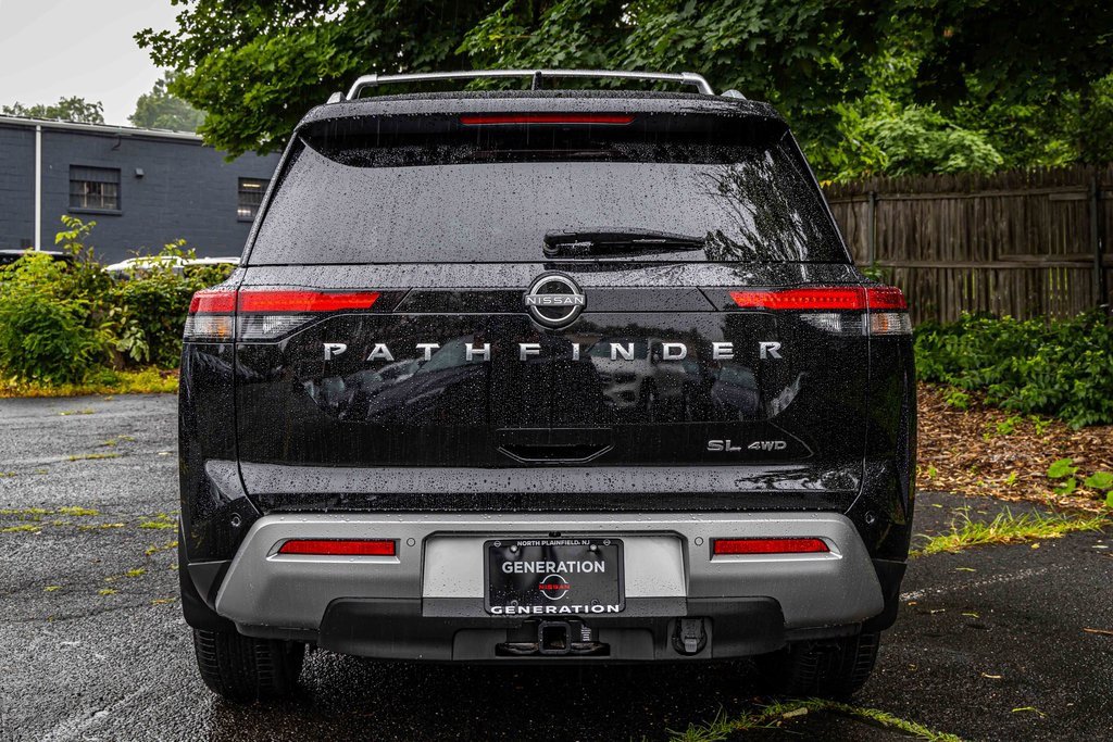 Certified 2025 Nissan Pathfinder SL w/ SL Premium Package image 5