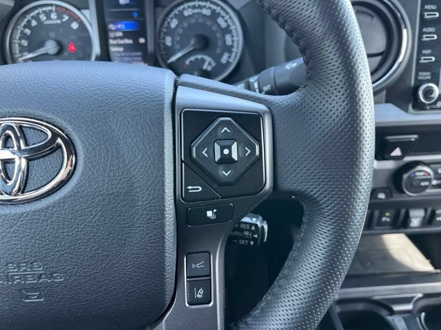 Used 2023 Toyota Tacoma TRD Sport w/ Technology Package AWD/4WD image 17