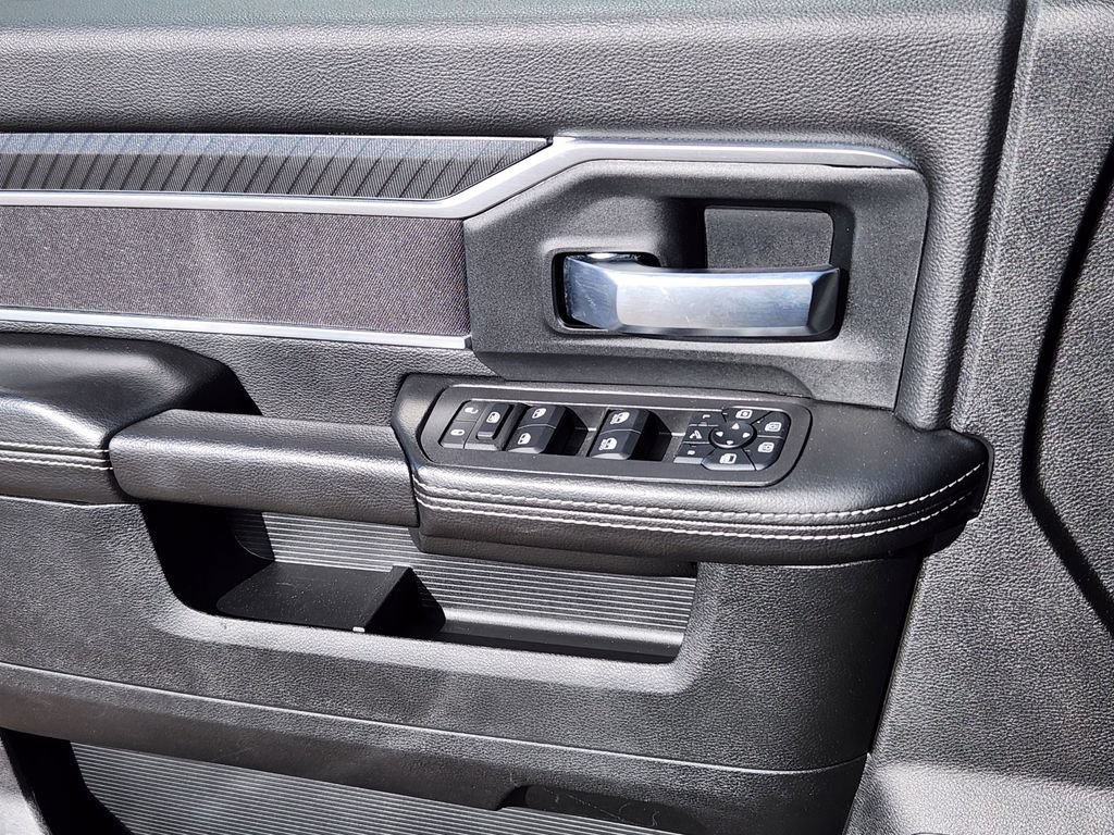 Used 2025 RAM 2500 Big Horn AWD/4WD image 6