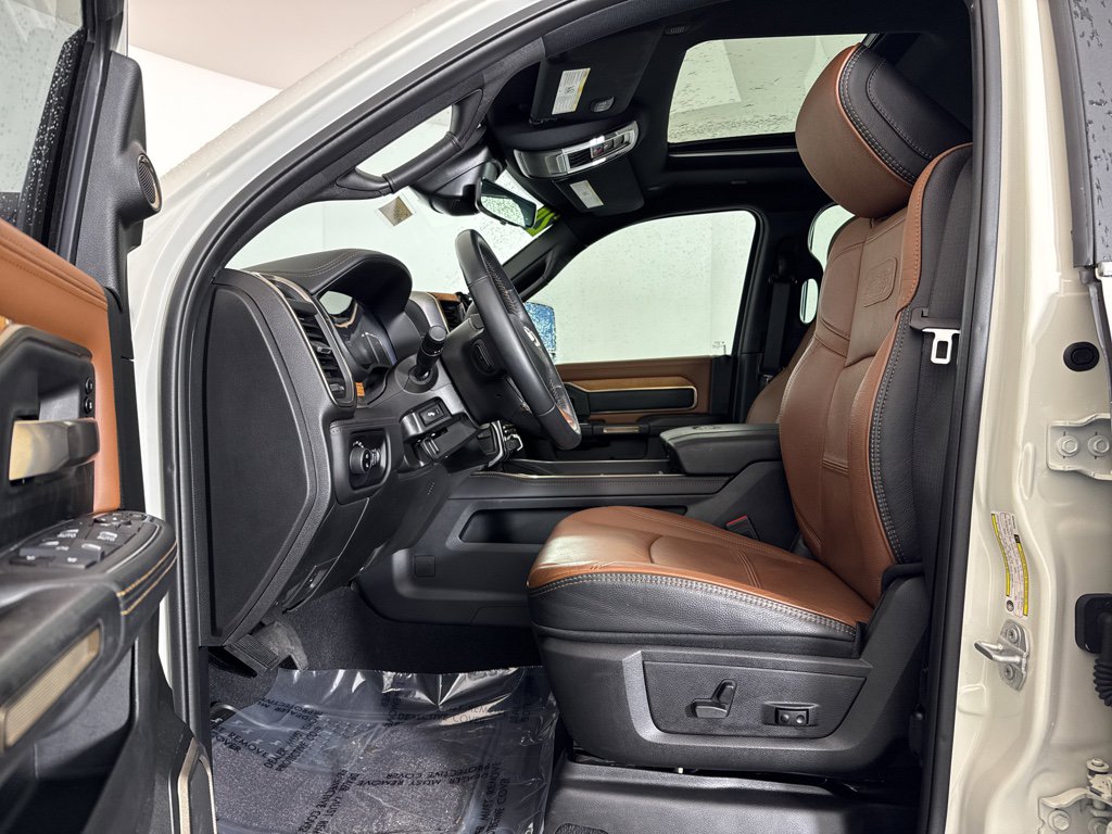 Used 2024 RAM 2500 Limited w/ Safety Group image 4