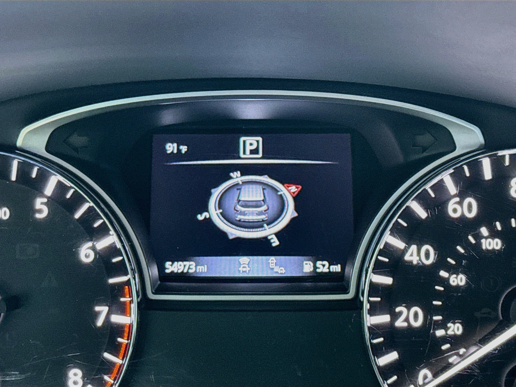 Used 2019 Nissan Pathfinder Platinum w/ Cargo Package FWD image 8