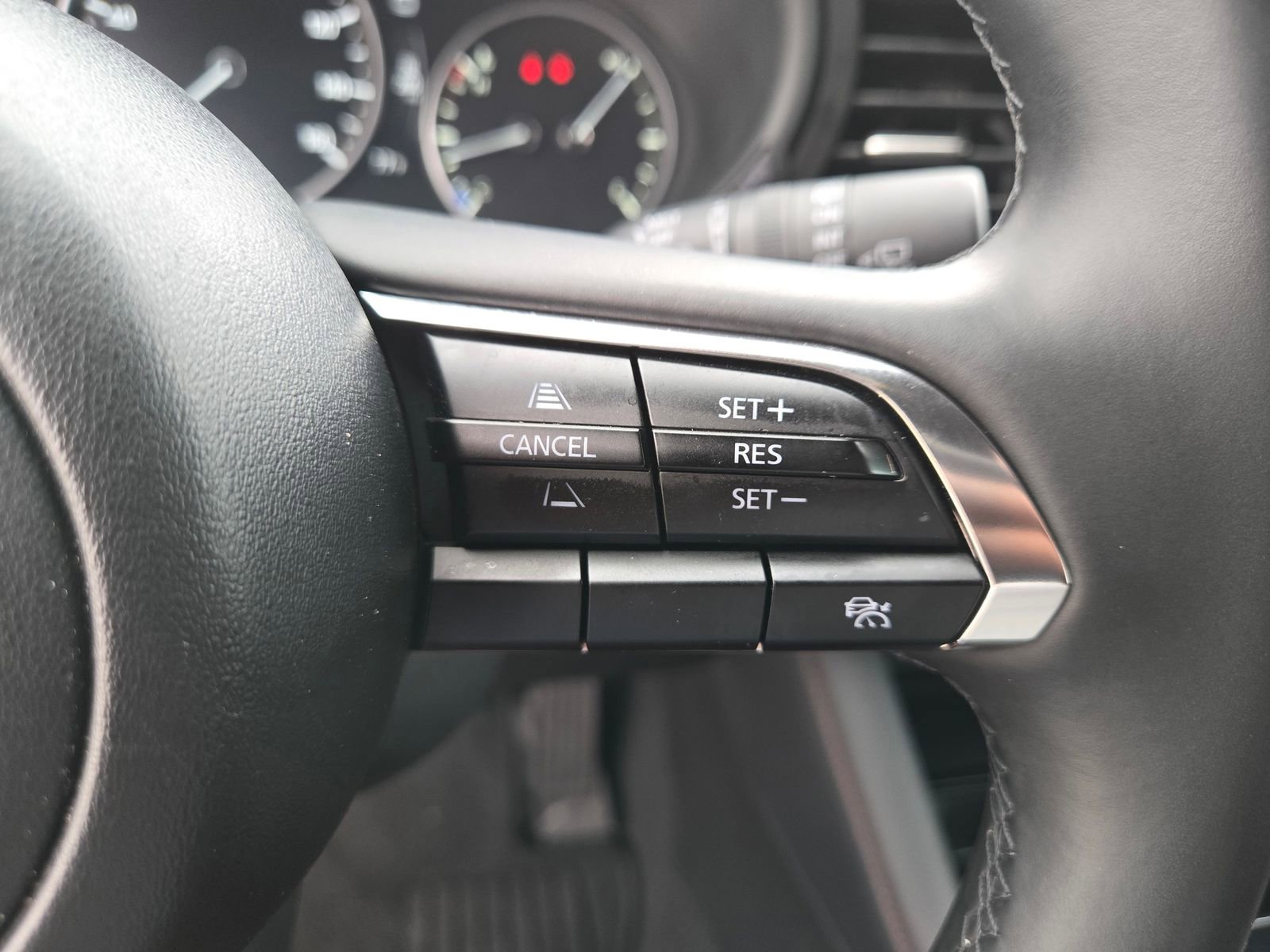 Certified 2025 MAZDA MAZDA3 Carbon image 14