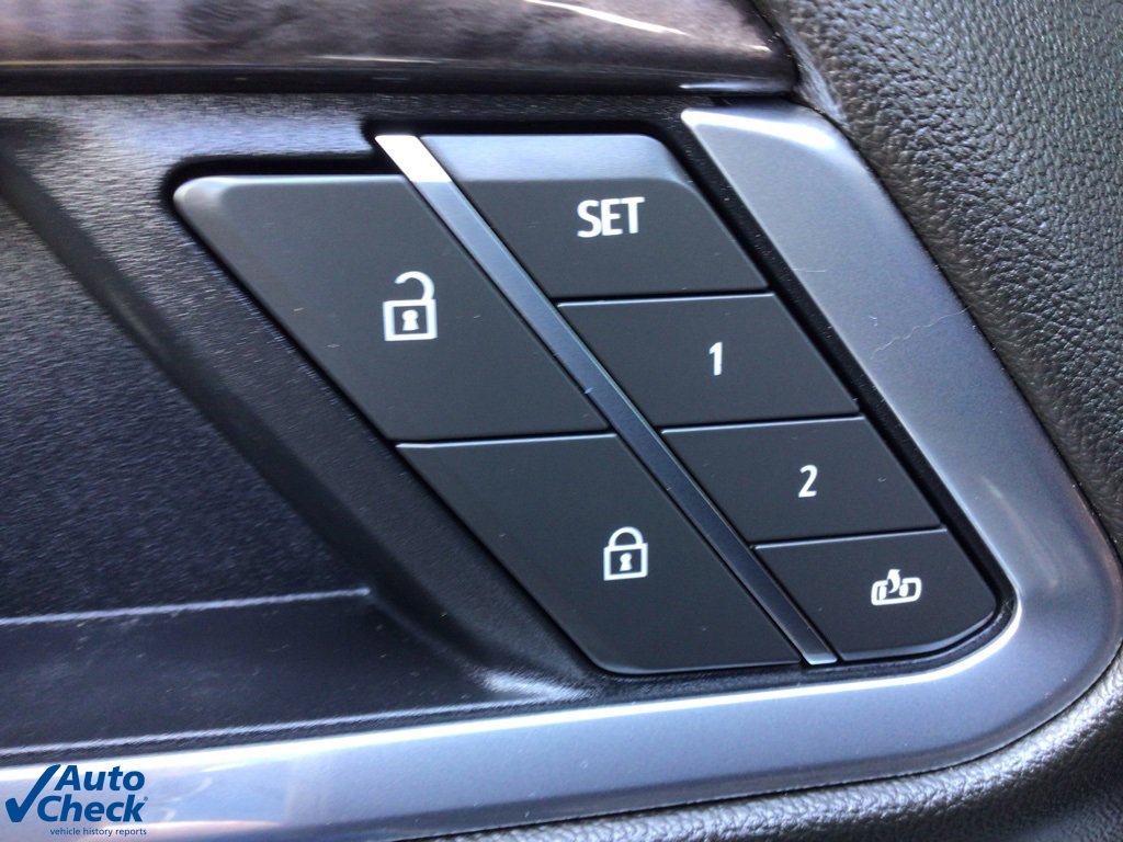 Used 2025 Chevrolet Silverado 2500 LTZ w/ LTZ Convenience Package image 12
