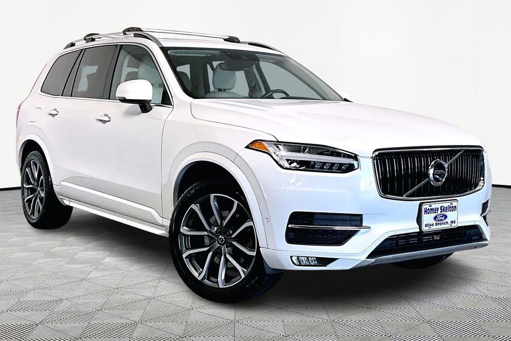 Used 2017 Volvo XC90 T6 Momentum w/ Vision Package image 1