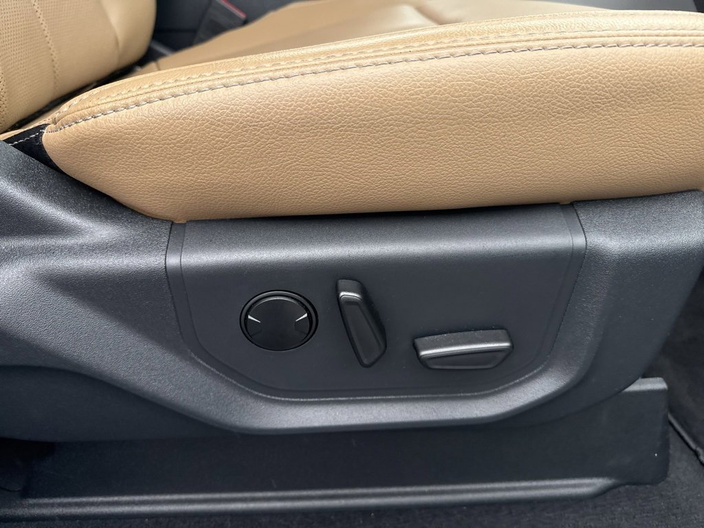 Used 2022 Ford F250 Lariat w/ Lariat Ultimate Package image 35