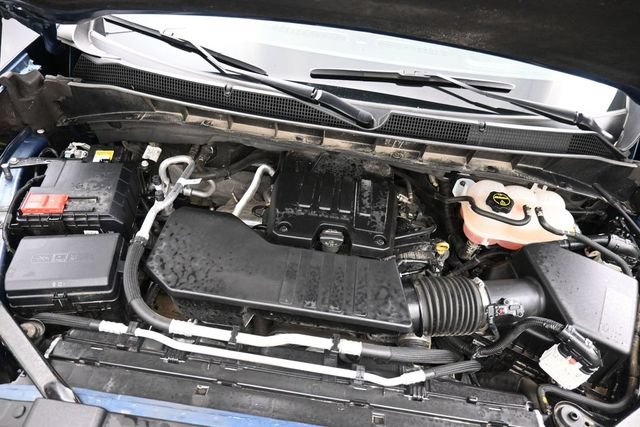 Used 2024 Chevrolet Silverado 1500 LT AWD/4WD image 31