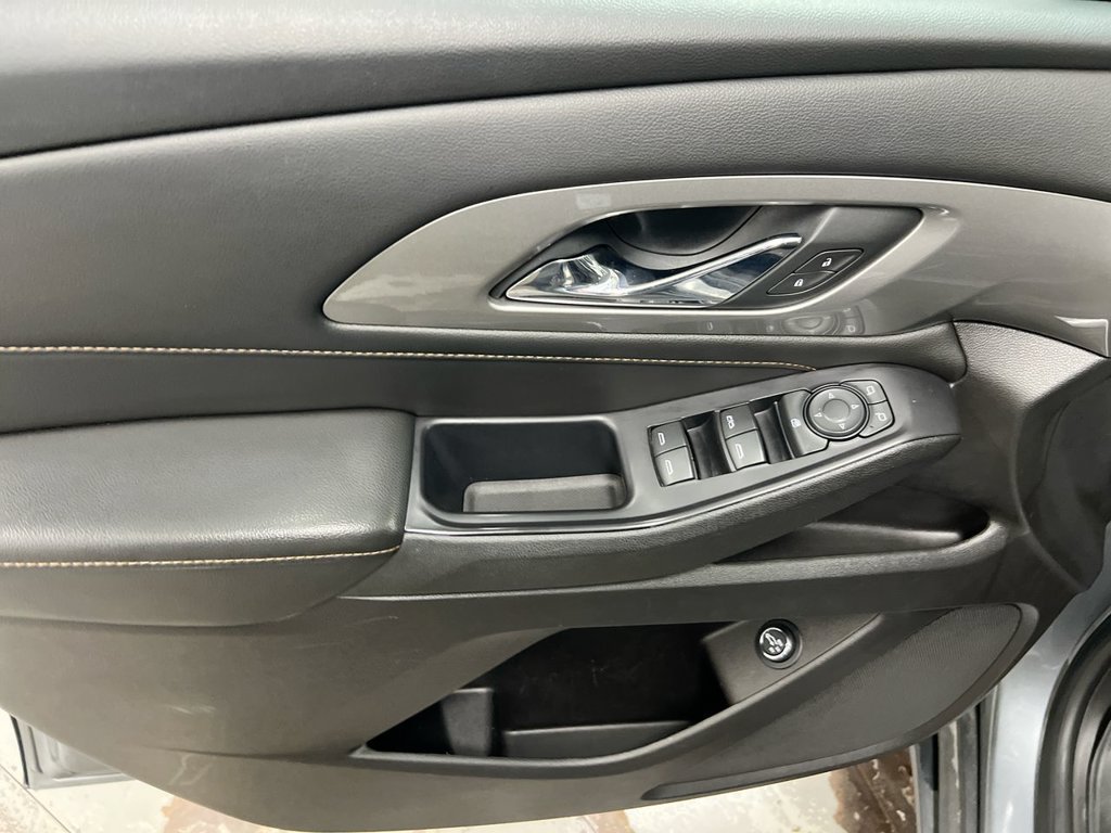 Used 2018 Chevrolet Traverse LT AWD/4WD image 20