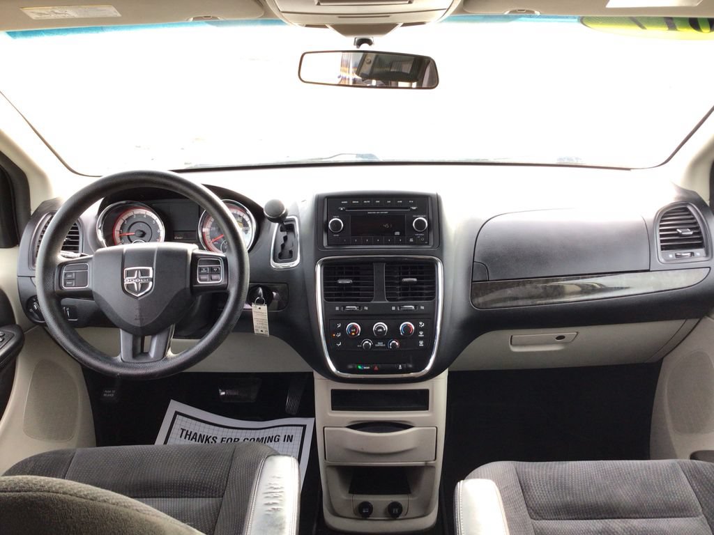 Used 2017 Dodge Grand Caravan SE FWD image 22
