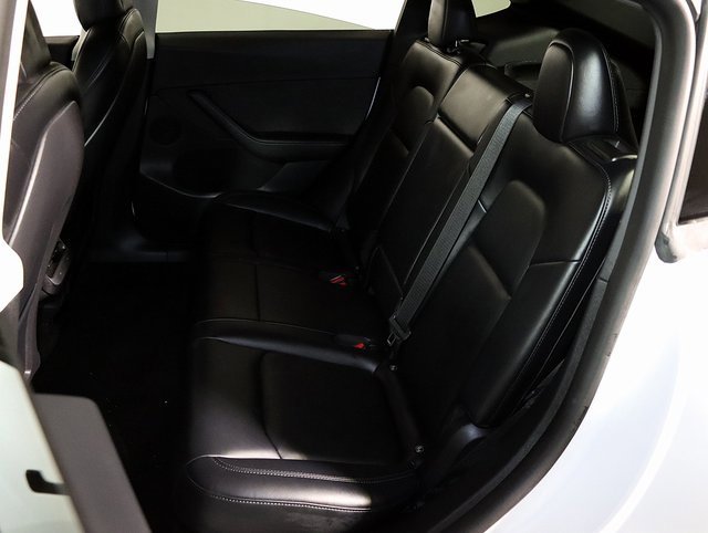 Used 2022 Tesla Model Y Performance image 13