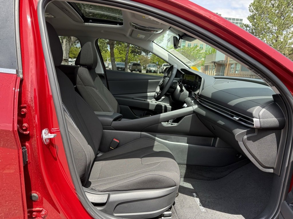 New 2025 Hyundai Elantra SEL w/ Cargo Package image 14
