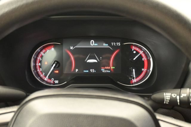 Used 2025 Toyota RAV4 XLE FWD image 13