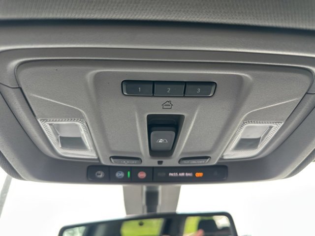 Used 2023 GMC Sierra 3500 SLT w/ SLT Preferred Package image 30