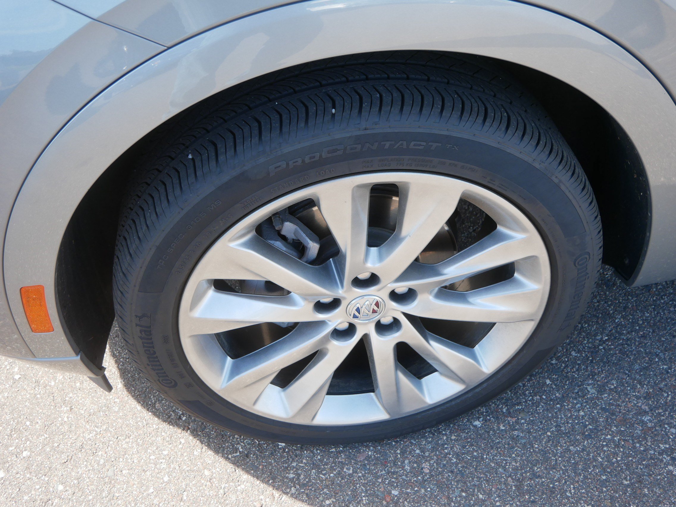 Used 2023 Buick Envision Avenir AWD/4WD image 16
