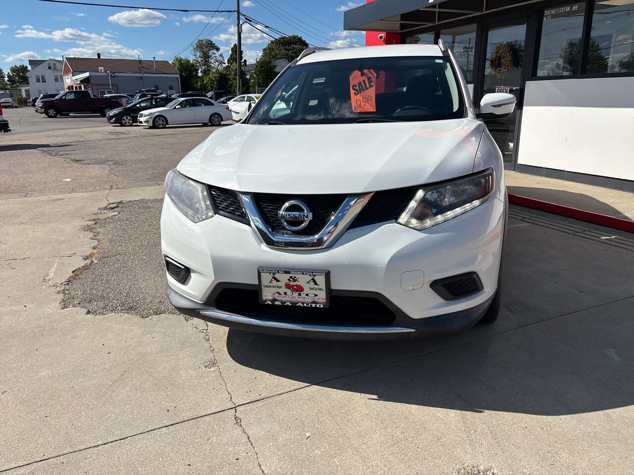 Used 2018 Nissan Rogue SV image 10
