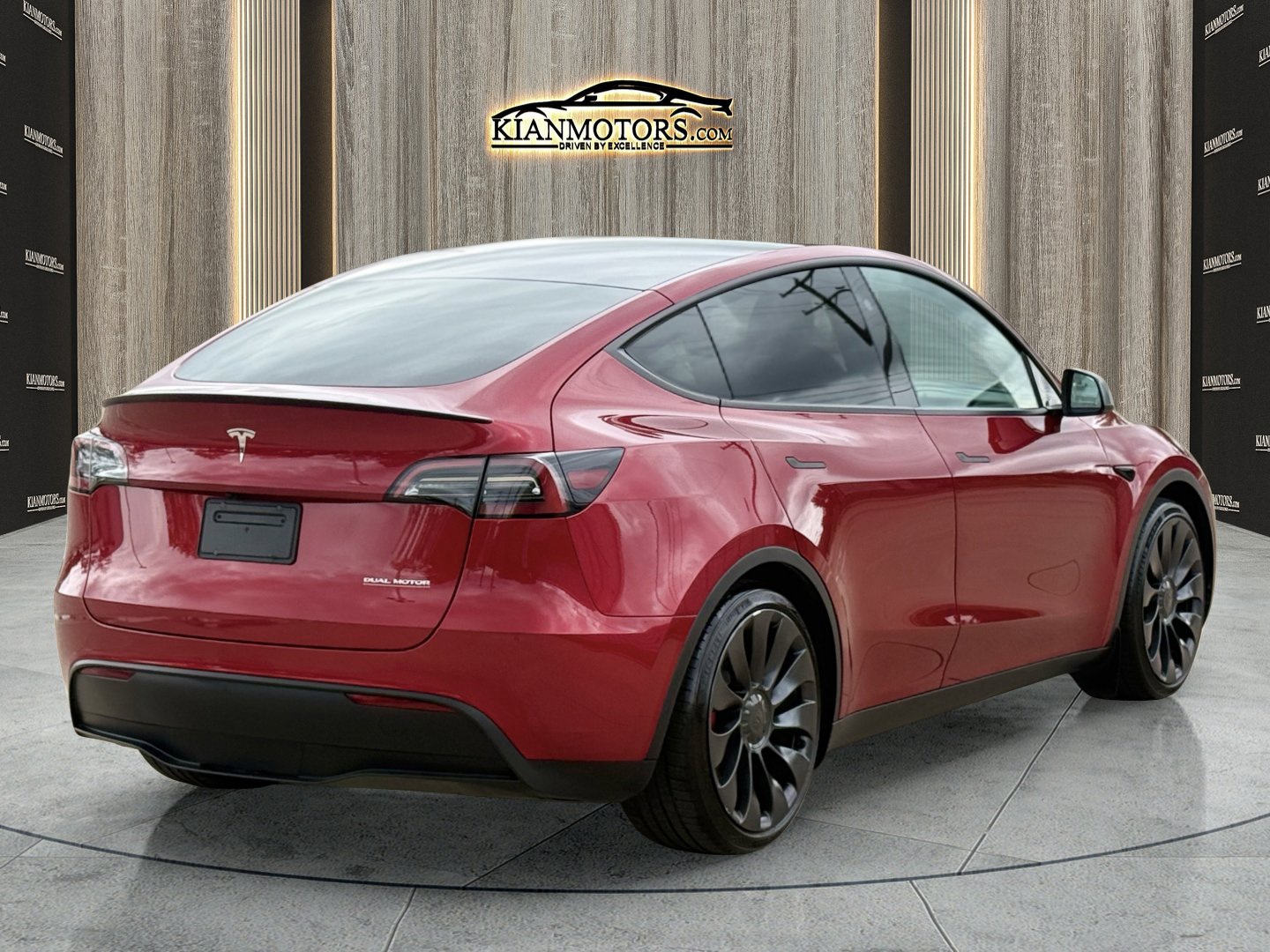 Used 2024 Tesla Model Y Performance image 4