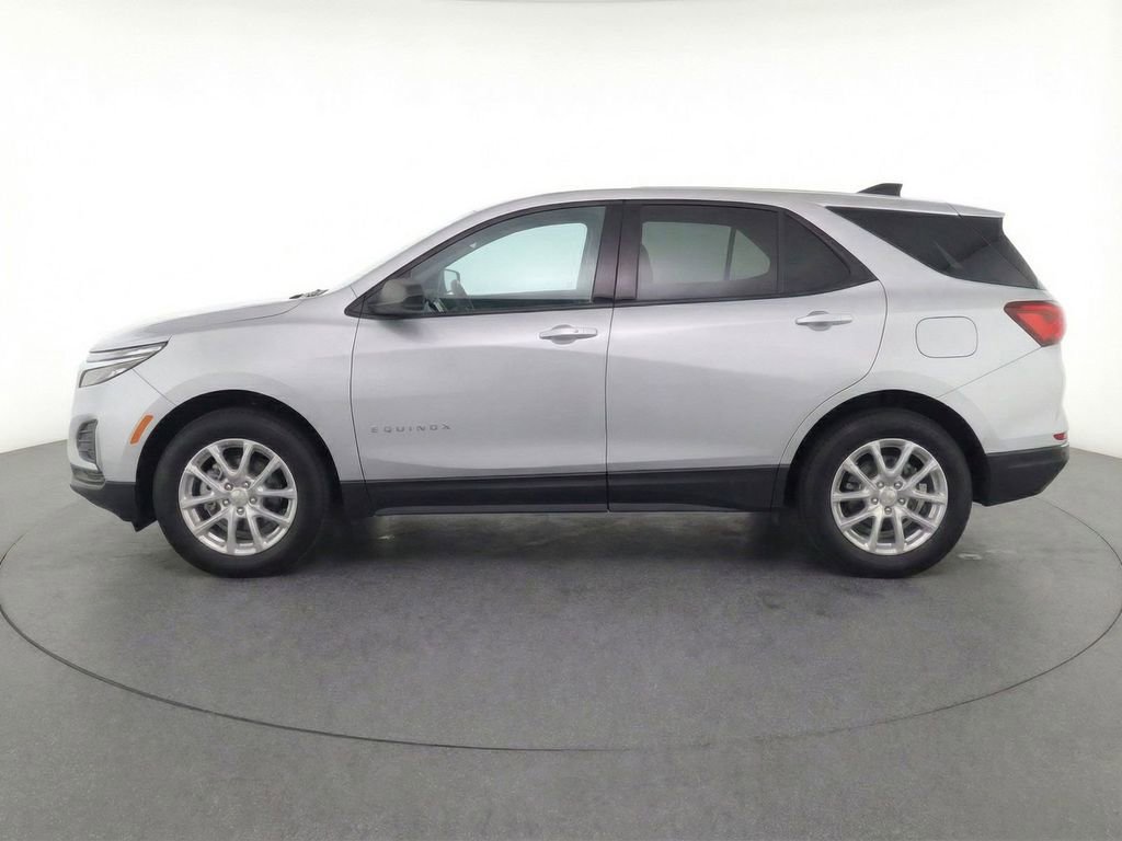 Used 2022 Chevrolet Equinox LS image 7