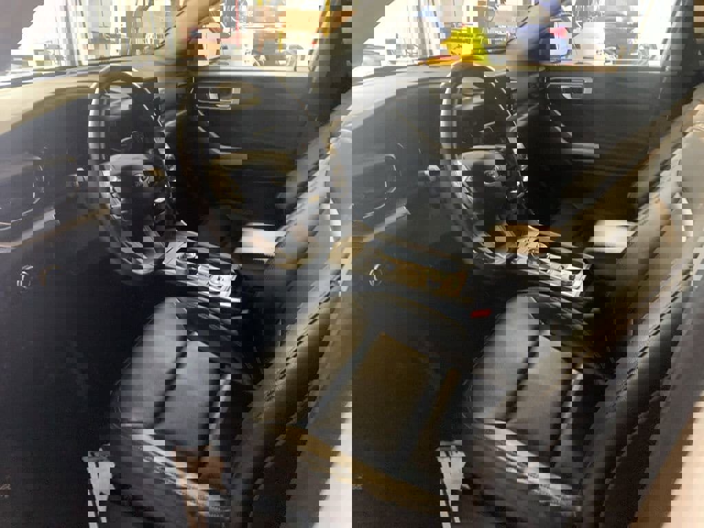 Used 2020 Ford Explorer XLT w/ Equipment Group 202A image 13