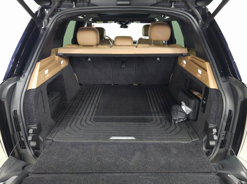 Used 2023 Land Rover Range Rover SE image 6