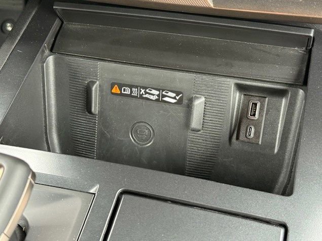 New 2026 GMC Hummer EV SUV w/ LPO, Dark Essentials Package image 27