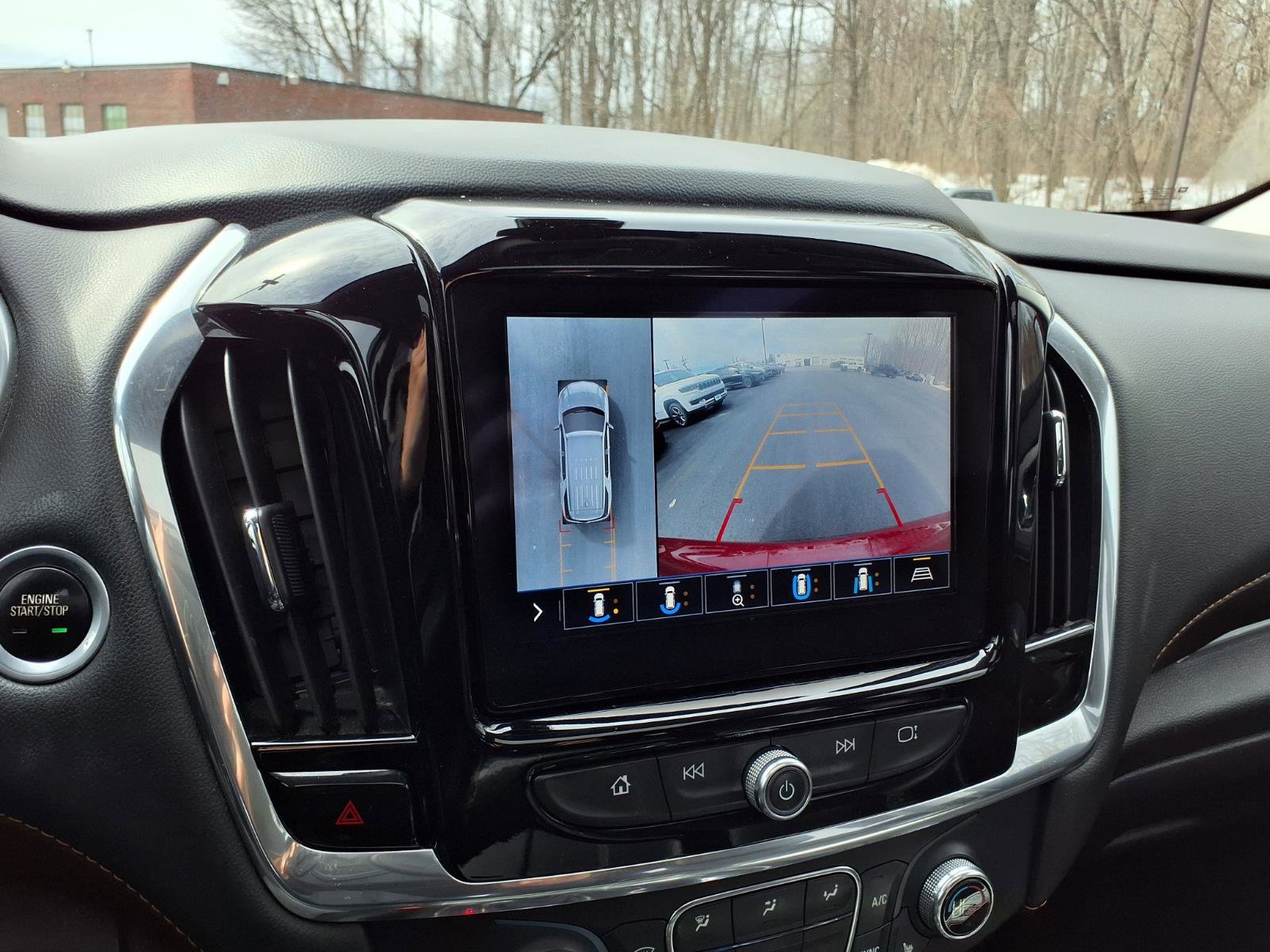 Used 2021 Chevrolet Traverse RS image 10