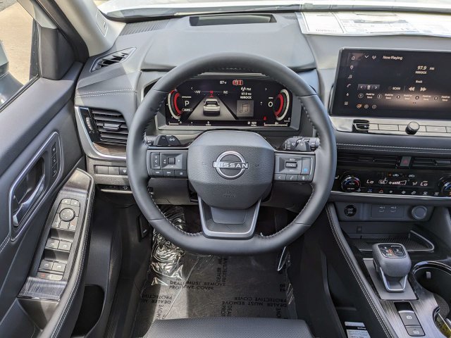 New 2026 Nissan Rogue Platinum AWD/4WD image 17