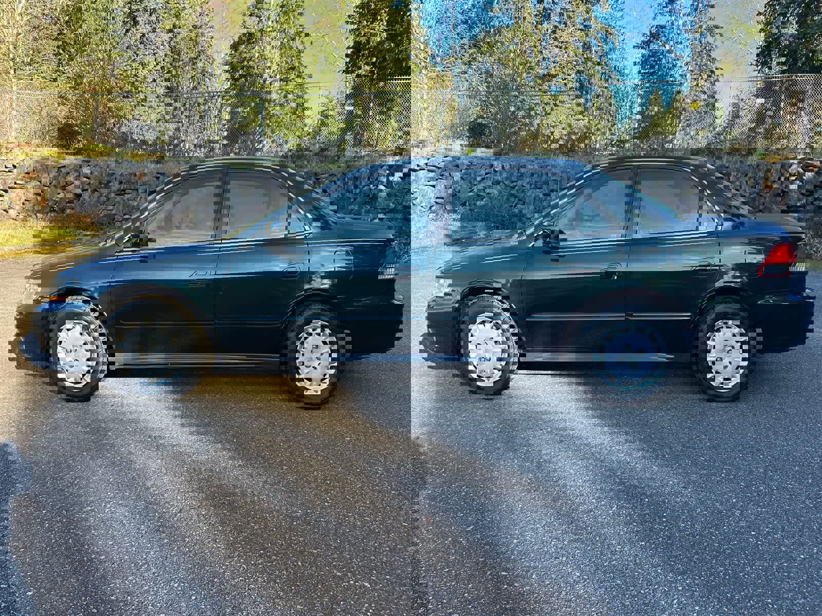 Used 2001 Honda Accord LX image 2