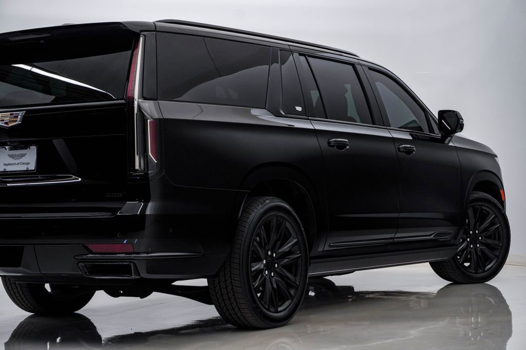 Used 2022 Cadillac Escalade ESV Sport w/ Touring Package AWD/4WD image 10