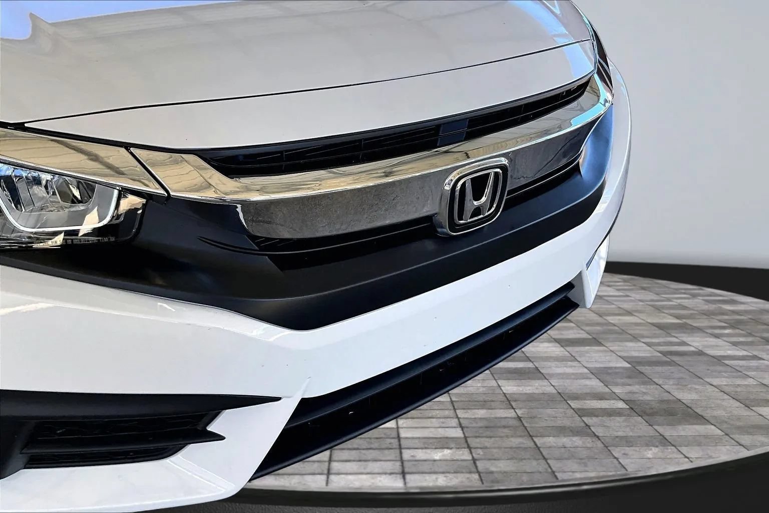 Used 2017 Honda Civic EX image 30