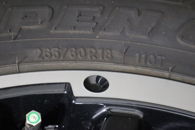 Used 2025 Nissan Pathfinder Rock Creek AWD/4WD image 43