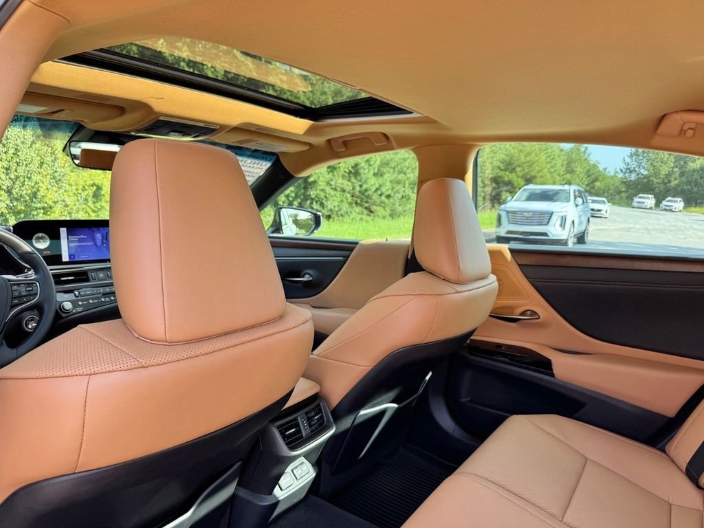 Certified 2024 Lexus ES 250 w/ Premium Package AWD/4WD image 26