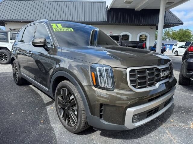 Used 2023 Kia Telluride SX Prestige AWD/4WD image 1