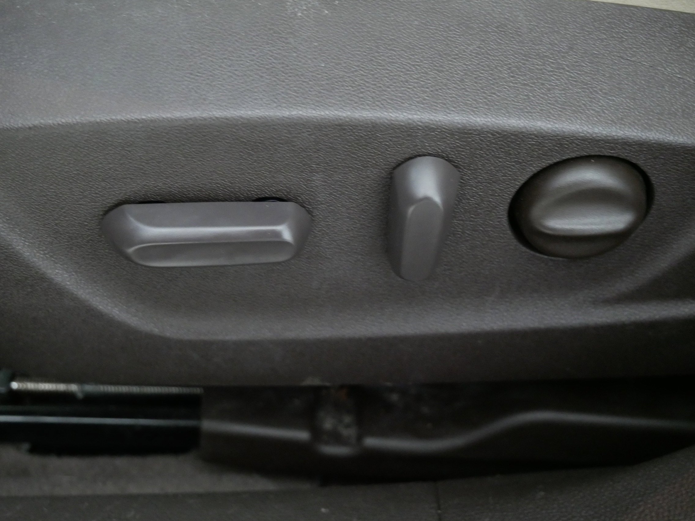 Used 2015 Chevrolet Malibu LT w/ Power Convenience Package image 20