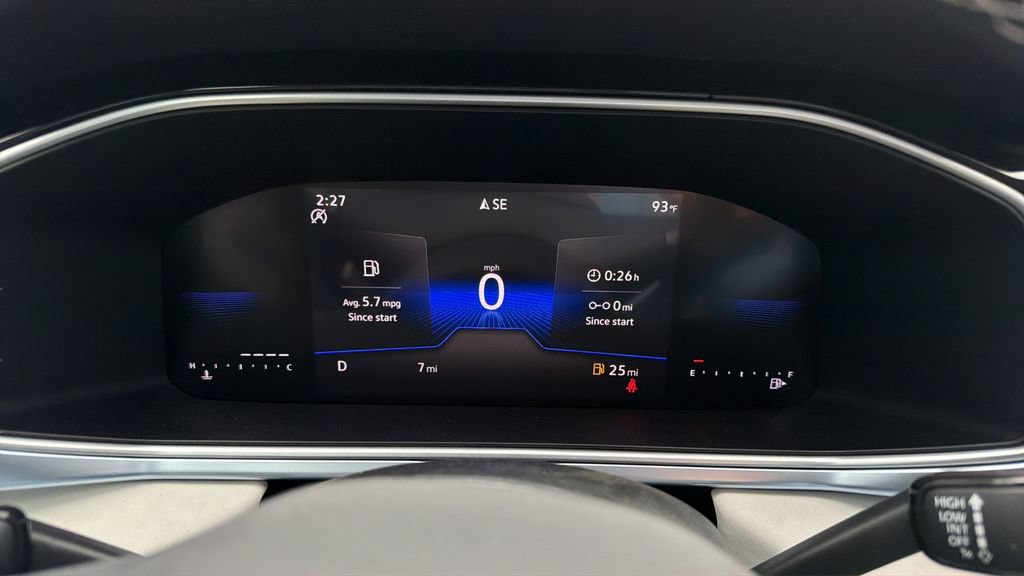 New 2026 Volkswagen Taos SE FWD image 33