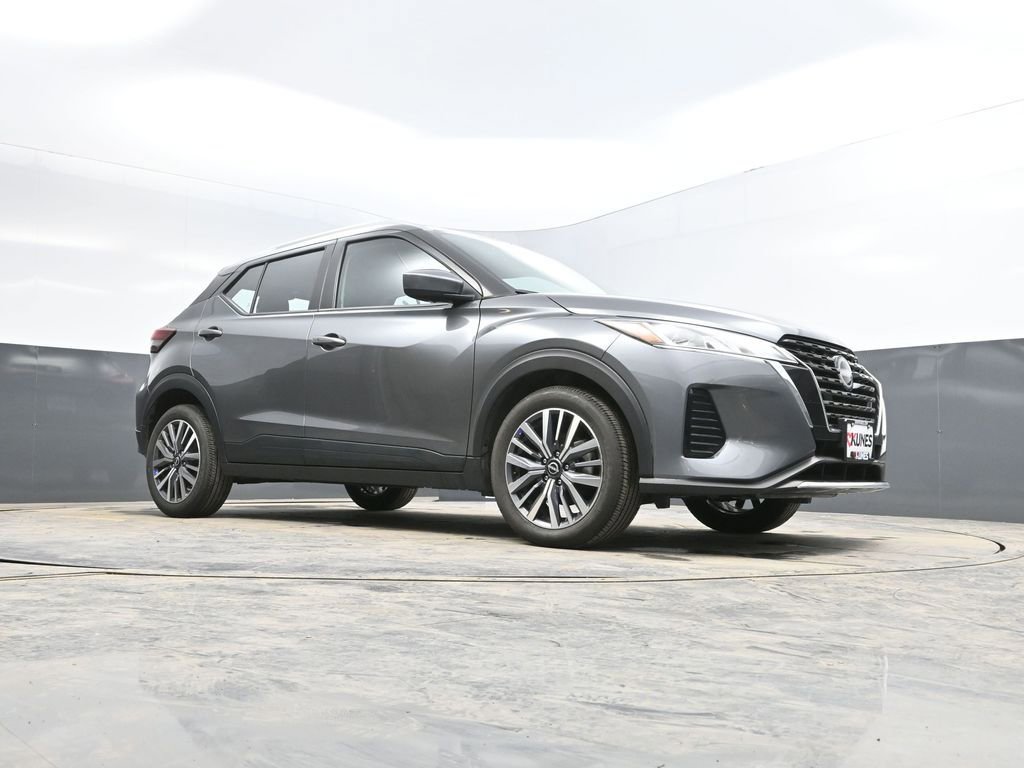 Used 2024 Nissan Kicks SV image 26