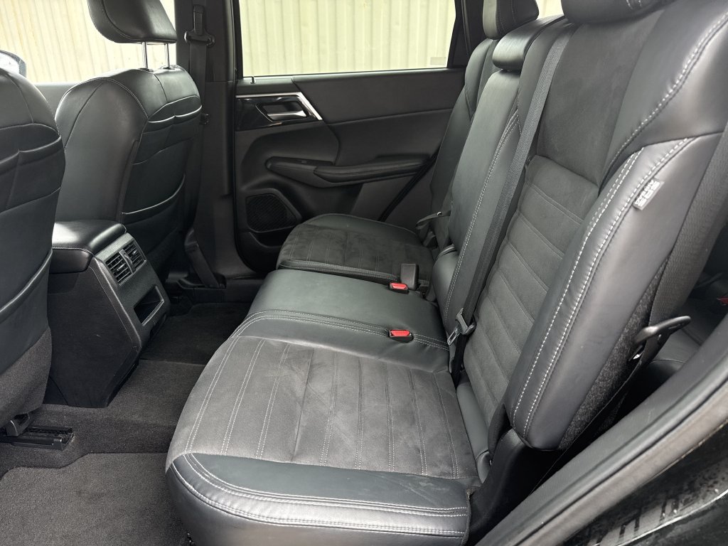 Used 2022 Mitsubishi Outlander SE FWD image 24