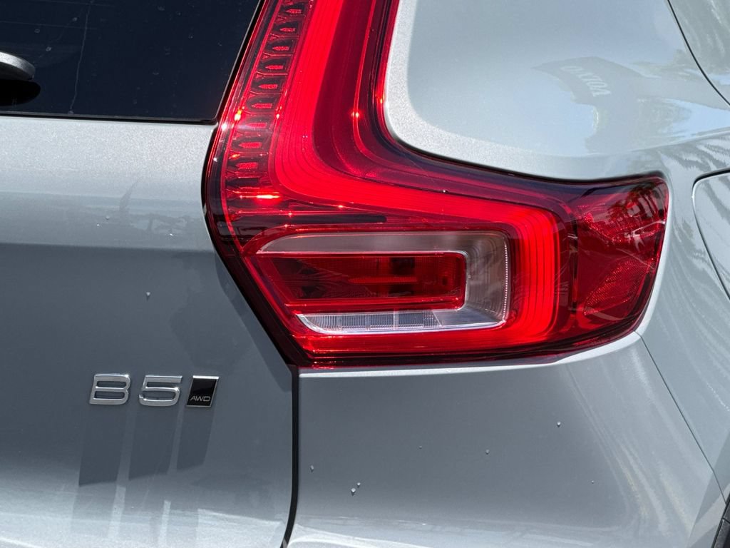 New 2026 Volvo XC40 B5 Plus w/ Protection Package Premier AWD/4WD image 26