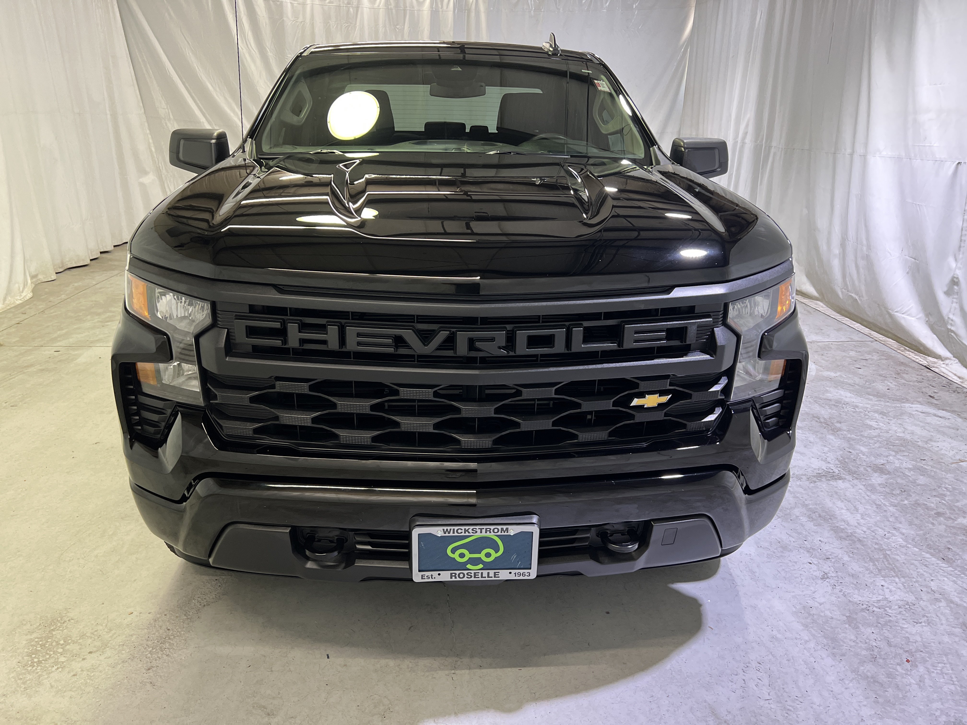 Certified 2023 Chevrolet Silverado 1500 Custom AWD/4WD image 3