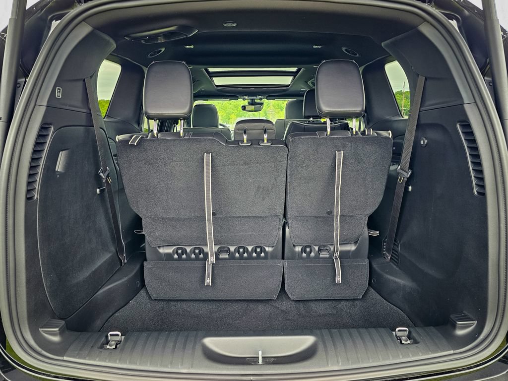 New 2027 Chrysler Pacifica Limited AWD/4WD image 35