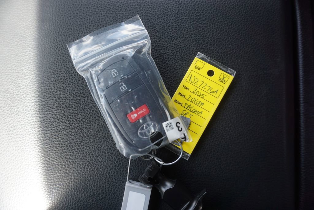 Used 2025 Toyota Tacoma SR5 image 29