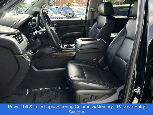 Used 2019 Chevrolet Tahoe LT w/ Luxury Package AWD/4WD image 16