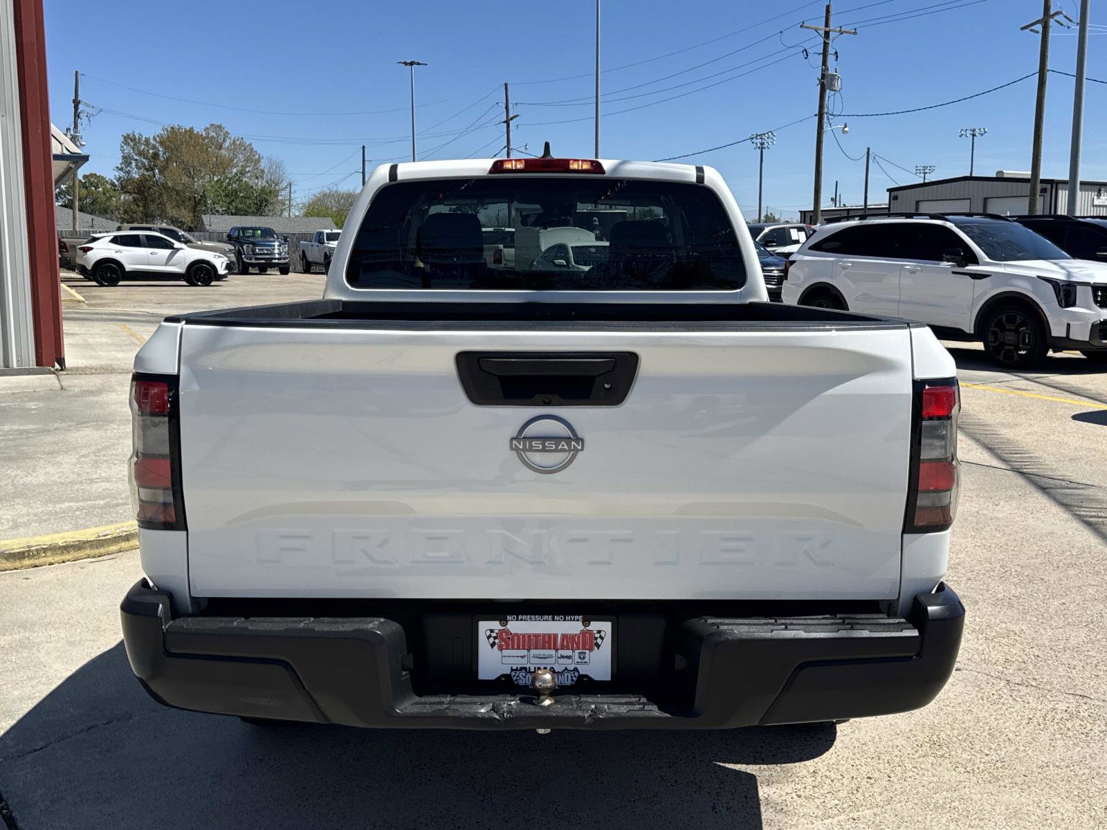 Used 2022 Nissan Frontier S RWD image 6