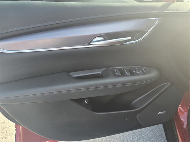 Used 2024 Cadillac XT5 Luxury image 21