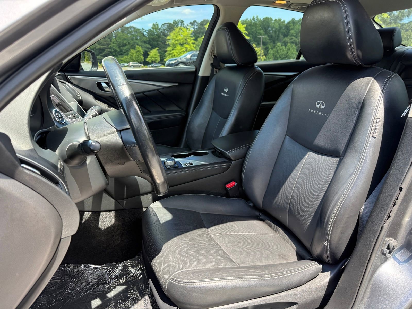 Used 2014 INFINITI Q50 Premium w/ Navigation Package RWD image 36