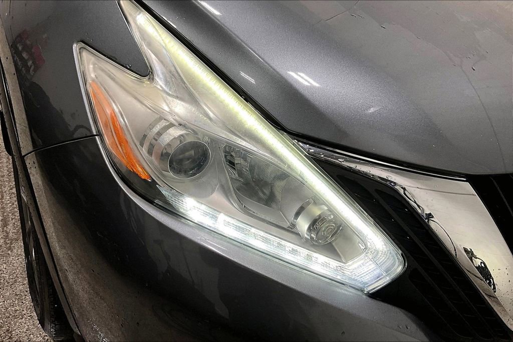 Used 2016 Nissan Murano S AWD/4WD image 31