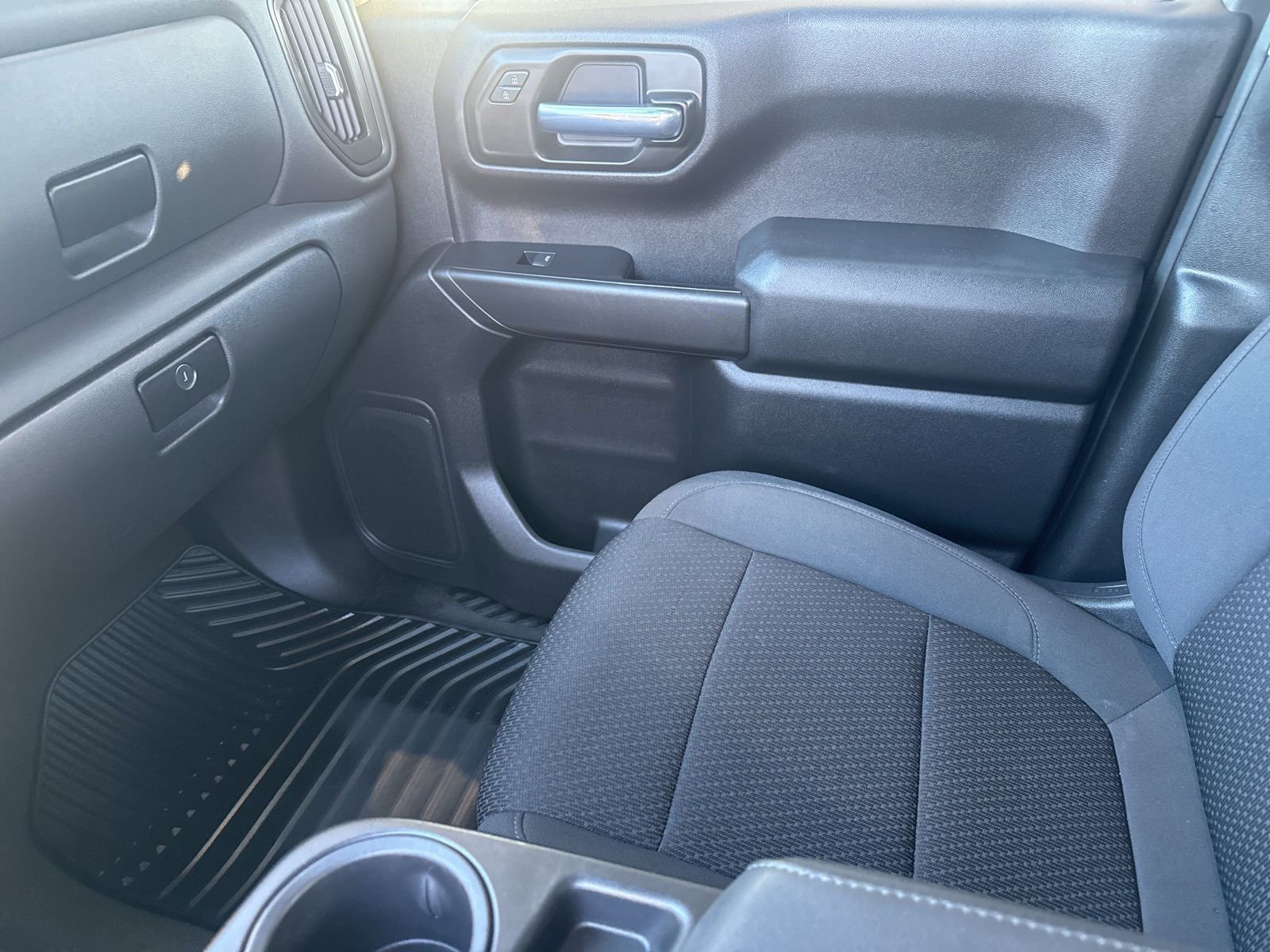 Used 2021 Chevrolet Silverado 1500 Custom image 13