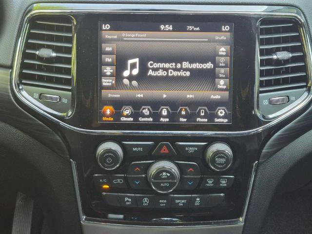 Used 2020 Jeep Grand Cherokee Altitude AWD/4WD image 20