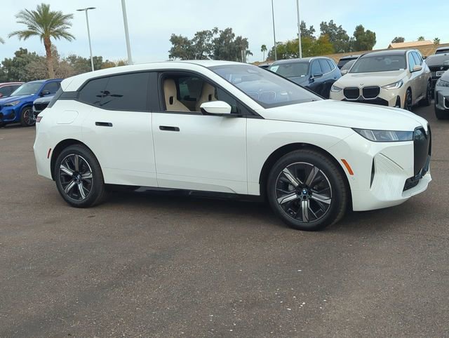 New 2026 BMW iX xDrive45 w/ Premium Package image 4