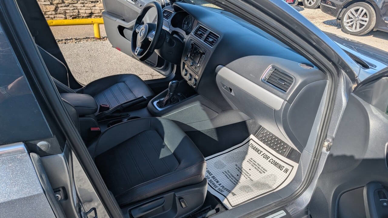 Used 2014 Volkswagen Jetta GLI Autobahn image 18