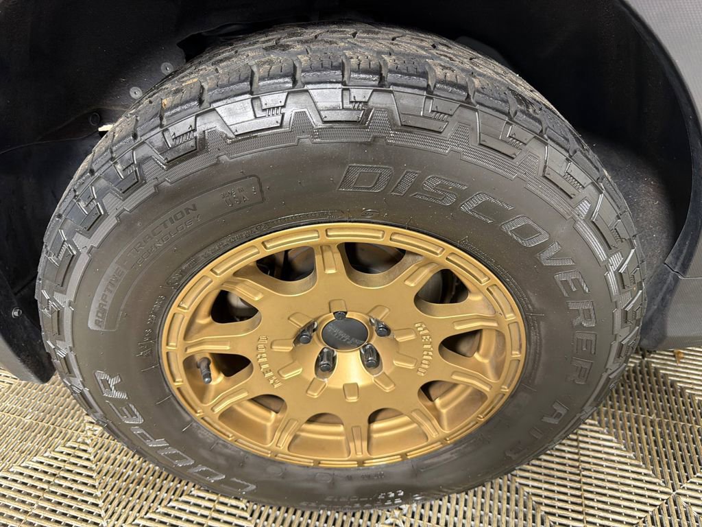 Used 2020 Subaru Crosstrek 2.0i Premium w/ Moonroof Package 2 AWD/4WD image 18