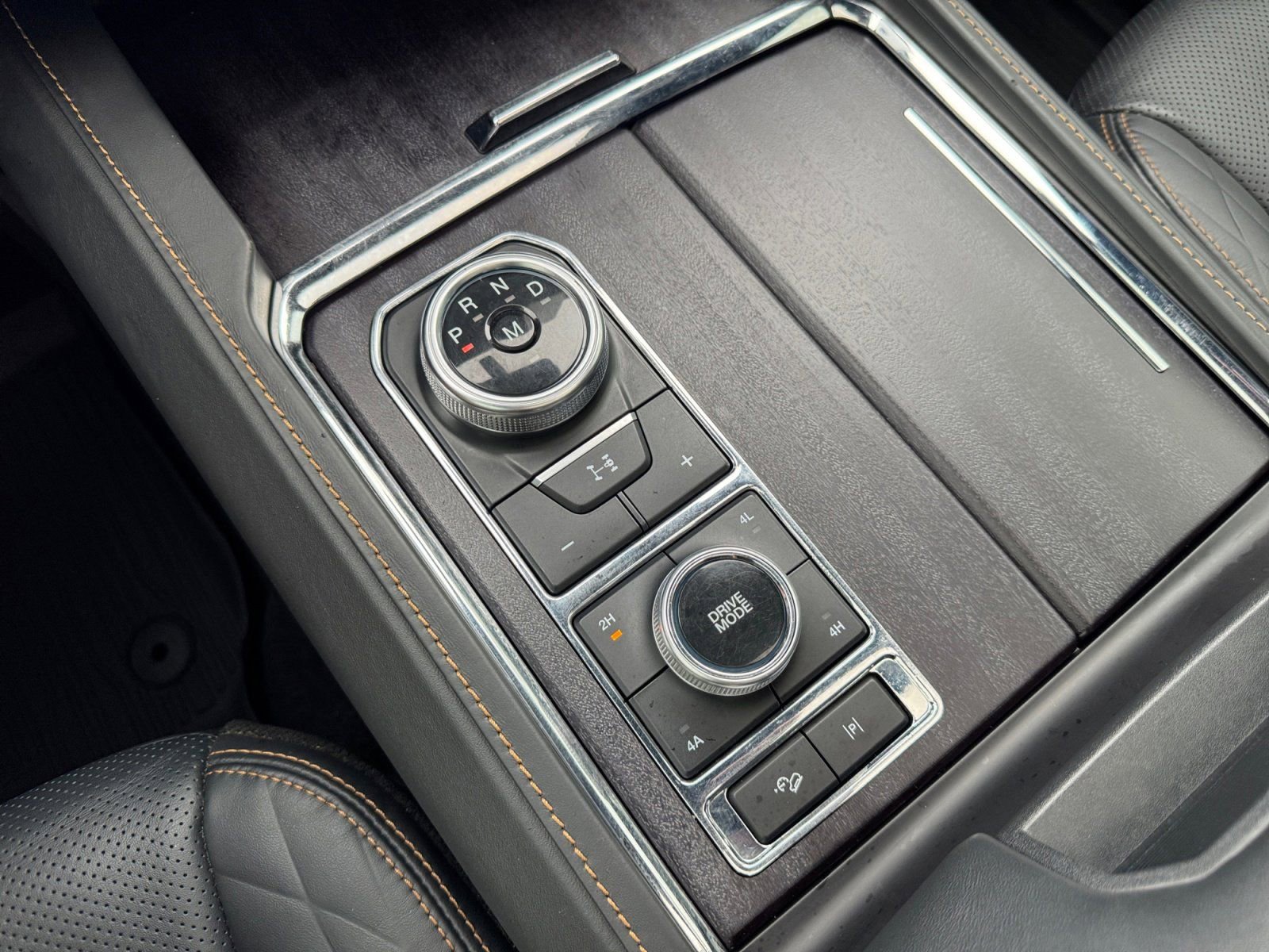 Certified 2023 Ford Expedition Platinum AWD/4WD image 27